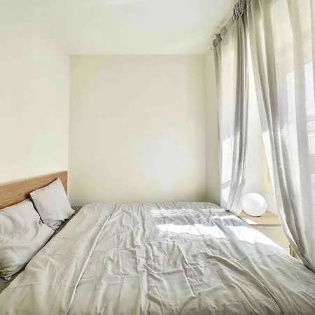 Appartement For Party Lovers